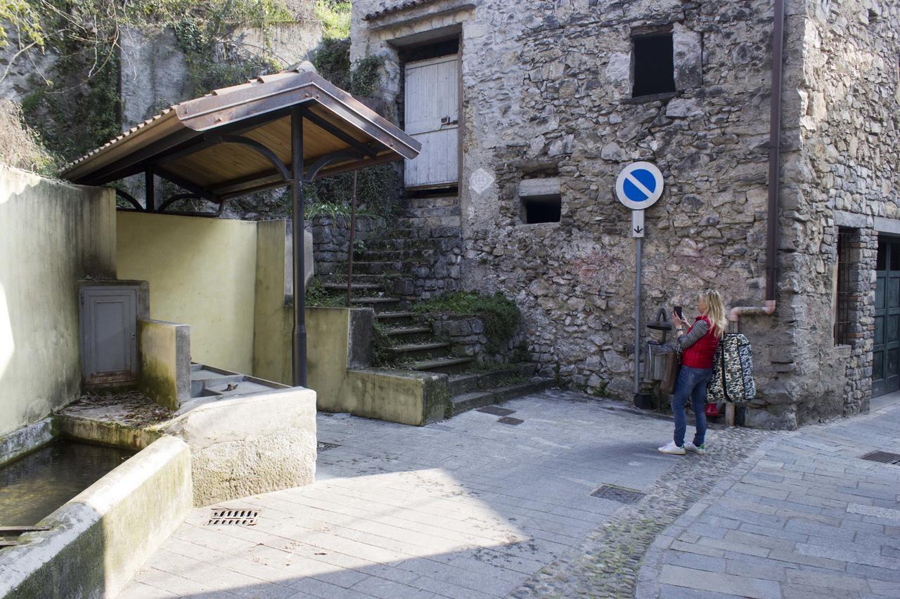 Appartamento Casa Madali' - Nel Borgo Marone Esterno foto