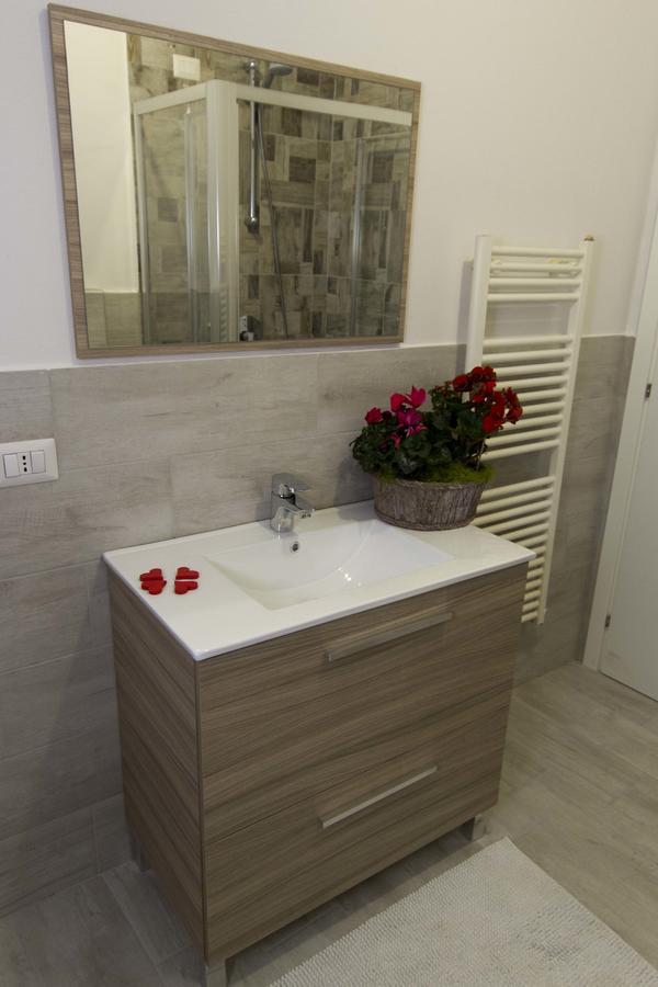 Appartamento Casa Madali' - Nel Borgo Marone Esterno foto