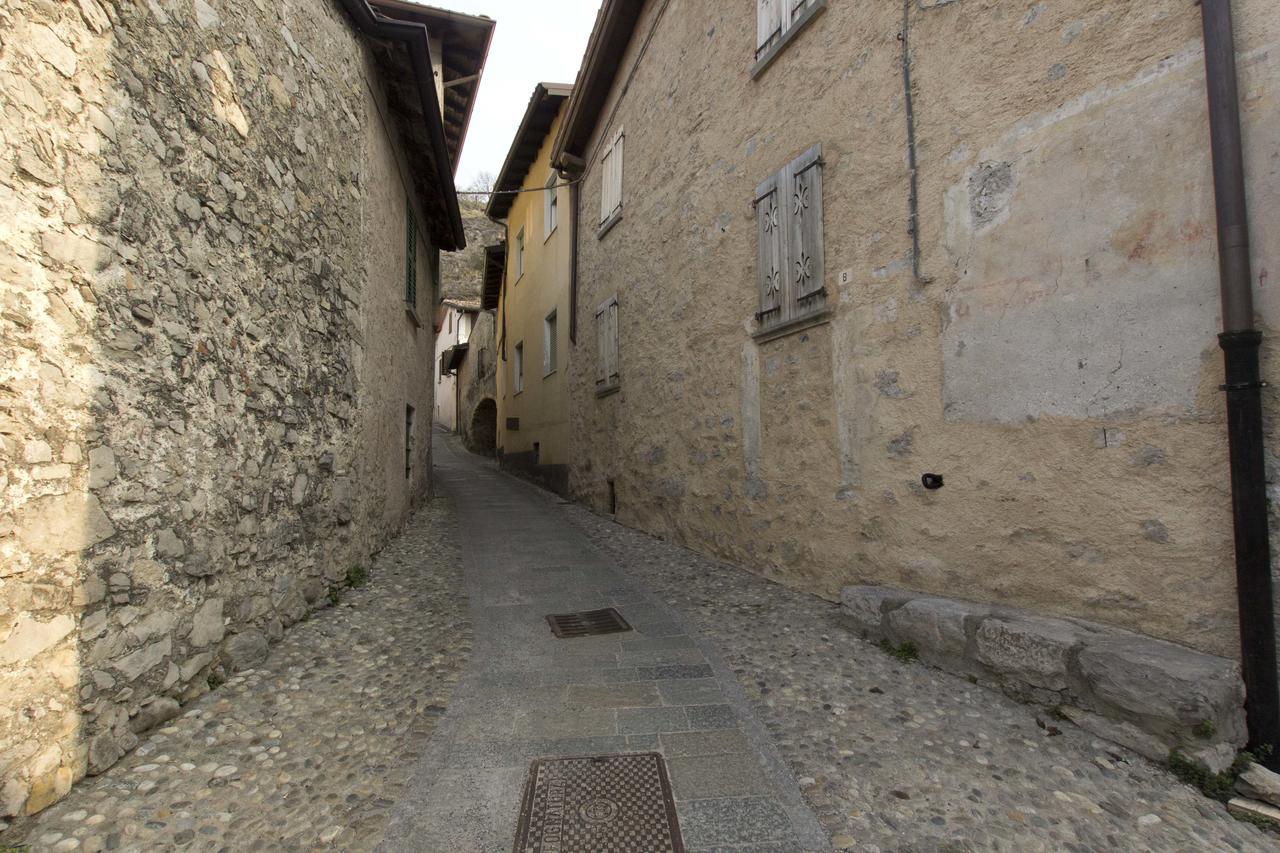 Appartamento Casa Madali' - Nel Borgo Marone Esterno foto